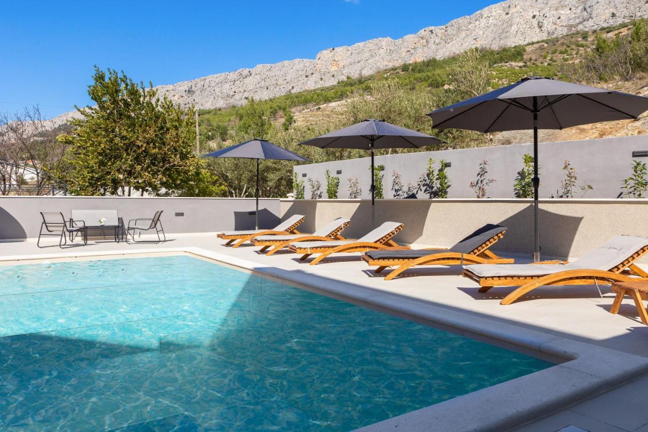 Luxury Apartment Lorena - Private Heated Pool - Jesenice  Kültér fotó